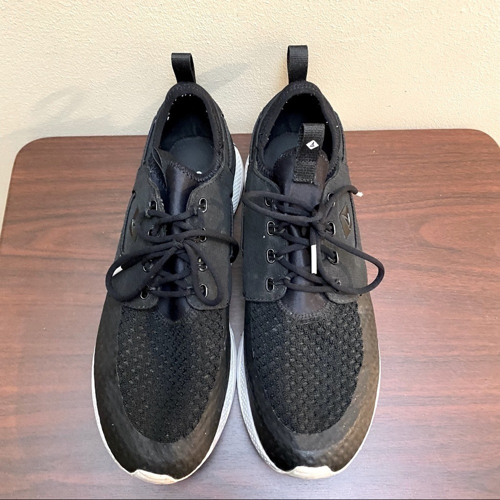 Sperry Black Men’s Sneakers STS16328